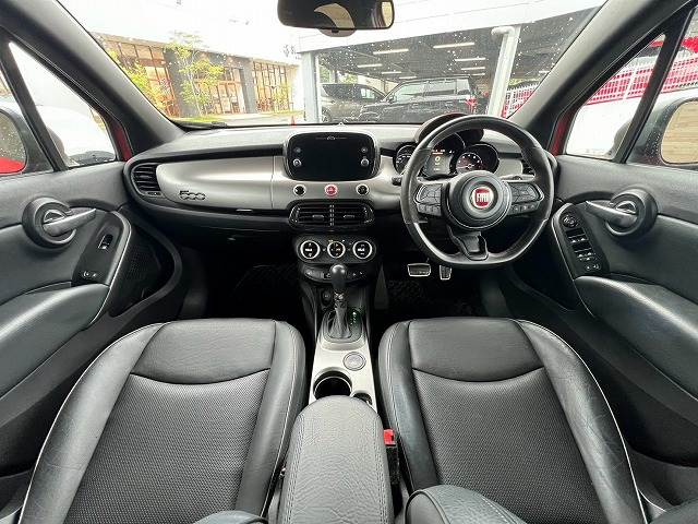フィアット500XSPORT 内装他