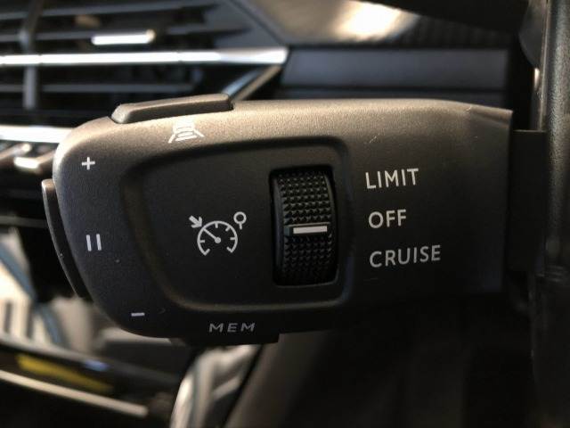 2008GT AppleCarPlay/純正ナビ/フルセグTV/アダプティブクルーズコントロール/バックカメラ/レーンキープアシスト/クリアランスソナー/パドルシフト/アイドリングストップ/純正アルミ/ETC 内装他