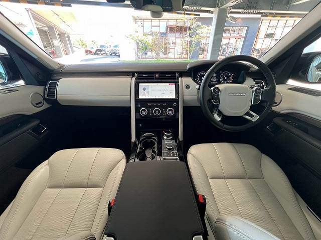 ランドローバーDISCOVERYHSE ブラックパック/メリディアンサウンド/AppleCarPlay/ドライバーアシストパック/全周囲カメラ/エアサスペンション/レーダークルーズ/レーンキープ/ブラインドスポット/後席シートヒーター 内装他