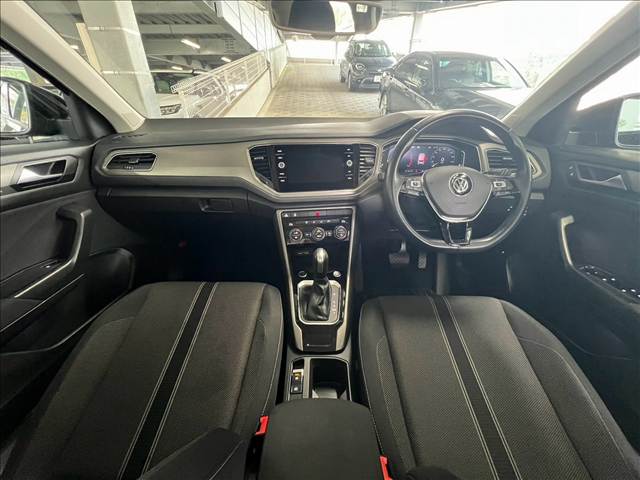 フォルクスワーゲンT-RocTDI スタイルデザインパッケージ ディスカバーメディアPKG/AppleCarPlay/フルセグTV/電動トランク/レーダークルーズコントロール/ブラインドスポットモニター/レーンキープアシスト/リアトラフィックアラート/CD・DVD 内装他