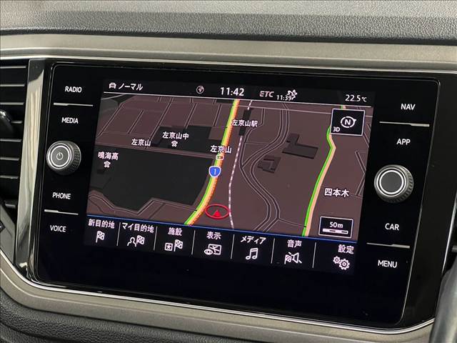 T-RocTDI スタイルデザインパッケージ ディスカバーメディアPKG/AppleCarPlay/フルセグTV/電動トランク/レーダークルーズコントロール/ブラインドスポットモニター/レーンキープアシスト/リアトラフィックアラート/CD・DVD 内装他