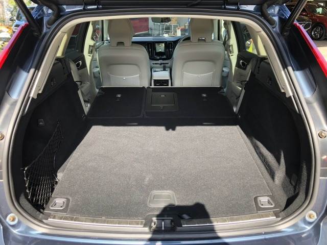 ボルボ XC60の画像13
