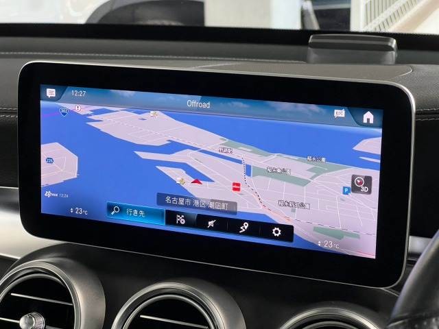 GLC-CLASSＧＬＣ２２０ｄ　４マチック　ＡＭＧライン　パノラミックサンルーフ／全周囲カメラ／アンビエントライト／マルチビームＬＥＤヘッドライト／レーダークルーズ／ブラインドスポットモニター／レーンチェンジアシスト／シートメモリー／シートヒーター 内装他