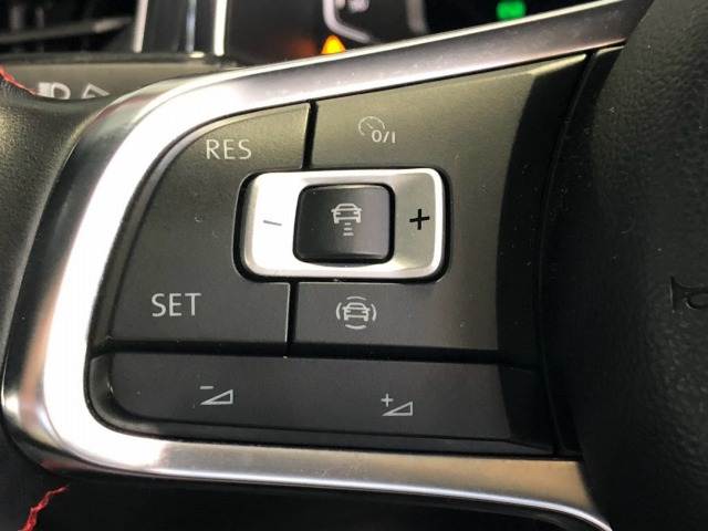 T-RocTDI スポーツ AppleCarPlay/フルセグTV/レーダークルーズコントロール/ブラインドスポットモニター/レーンキープアシスト/フルゼグTV/クリアランスソナー/オートホールド/電動リアゲート/LEDヘッド 内装他