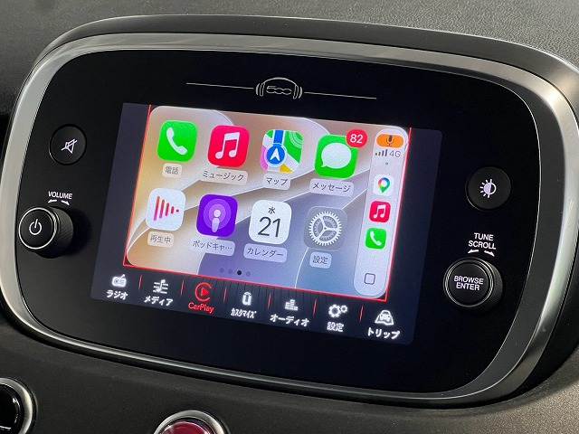 500Xベースグレード AppleCarPlay/シートヒーター/クルーズコントロール/レーンキープアシスト/セーフティードライブアシスト/クリアランスソナー/バックカメラ/アダプティブヘッドライト/スマートキー 内装他