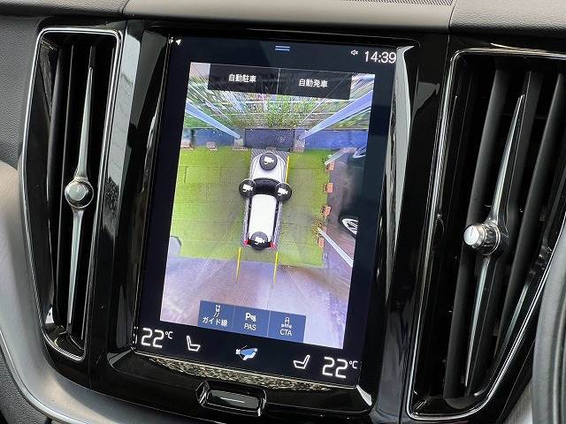 XC60□D4 AWD Momentum 内装他