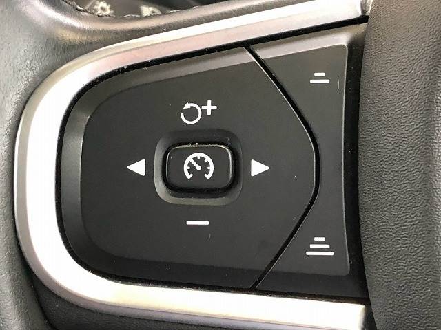 ボルボ XC60の画像7