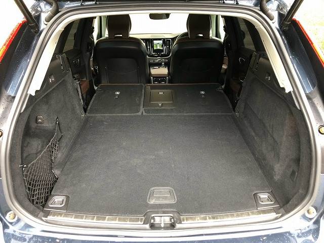 ボルボ XC60の画像13