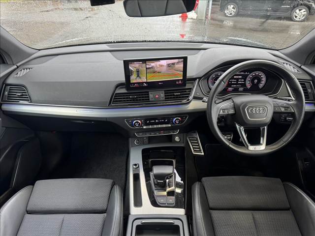 アウディQ5 Sportback40TDIクワトロ Sライン AppleCarPlay/マルチカラーアンビエントライト/全周囲カメラ/レーダークルーズコントロール/ブラインドスポット/パワーシート/シートメモリー/シートヒーター/電動トランク/レーンキープ 内装他