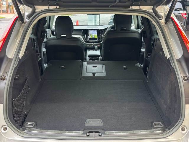 ボルボ XC60の画像13