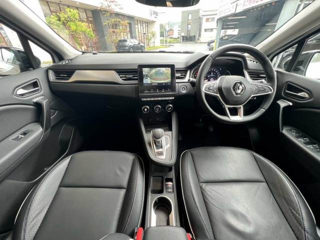 ルノーCAPTURインテンス テックパック AppleCarPlay/純正ナビ/フルセグTV/ステアリングヒーター/黒革シート/全周囲カメラ/レーダークルーズコントロール/ブラインドスポットモニター/レーンキープアシスト/パワーシート 内装他