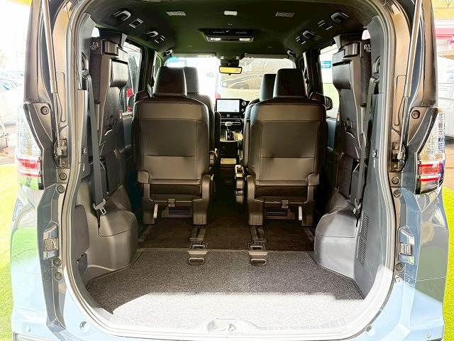 トヨタ&nbsp;ヴォクシーの画像12