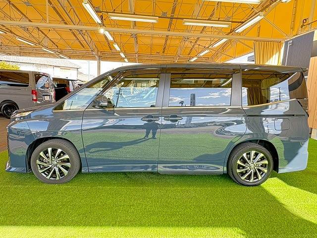 トヨタ&nbsp;ヴォクシーの画像15