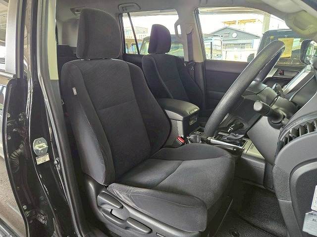 トヨタ ランドクルーザープラドの画像9