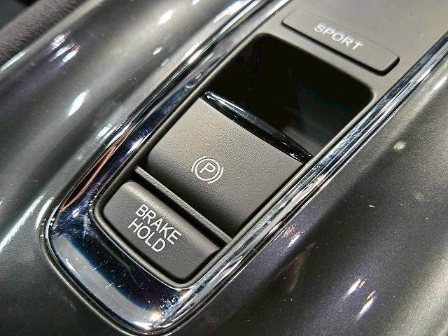 ホンダ ヴェゼルハイブリッドの画像8