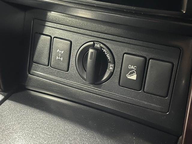 トヨタ ランドクルーザープラドの画像16