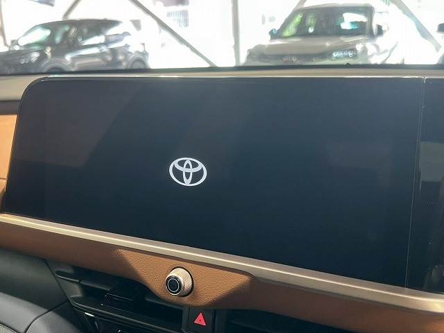 クラウンクロスオーバーRS “Advanced” 内装他