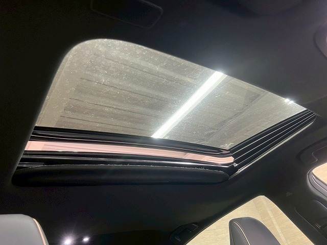 クラウンクロスオーバーRS “Advanced” 内装他