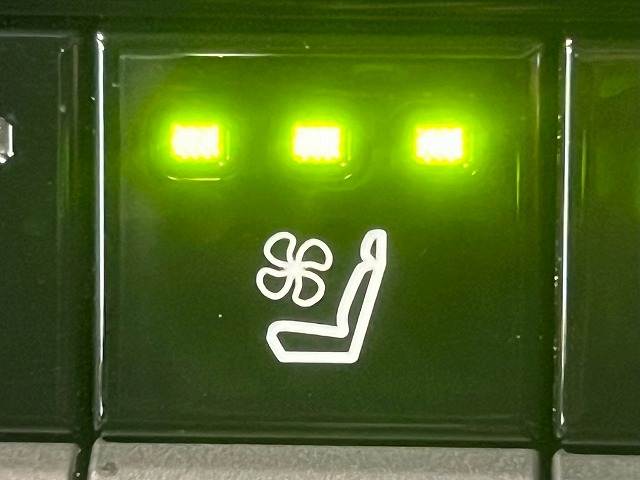 トヨタ クラウンクロスオーバーの画像16