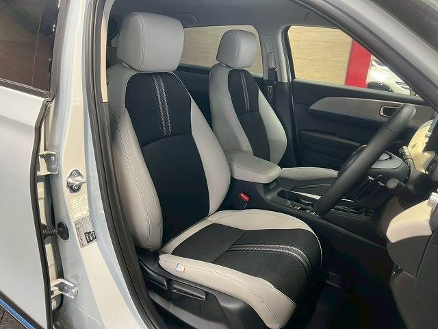 ホンダ ヴェゼルハイブリッドの画像9