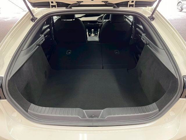 マツダ MAZDA3 FASTBACKの画像20