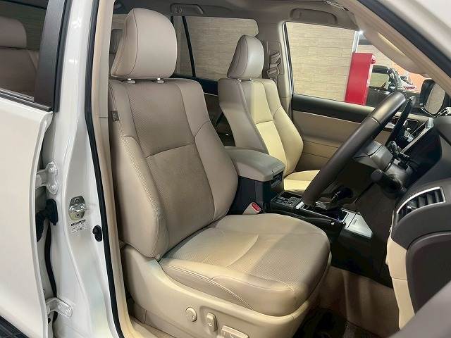 トヨタ ランドクルーザープラドの画像9