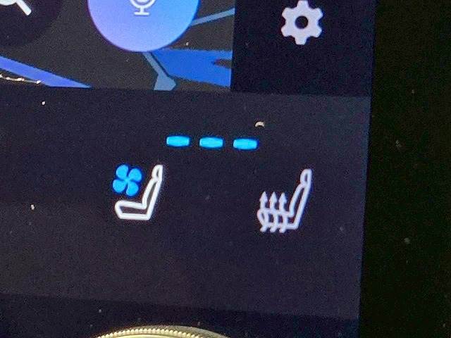 トヨタ アルファードハイブリッドの画像13