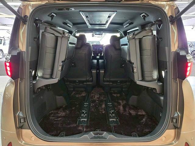 トヨタ アルファードハイブリッドの画像20