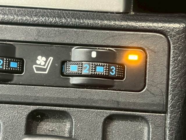 トヨタ ランドクルーザープラドの画像6