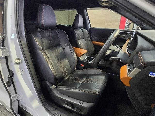 三菱 アウトランダーPHEVの画像9