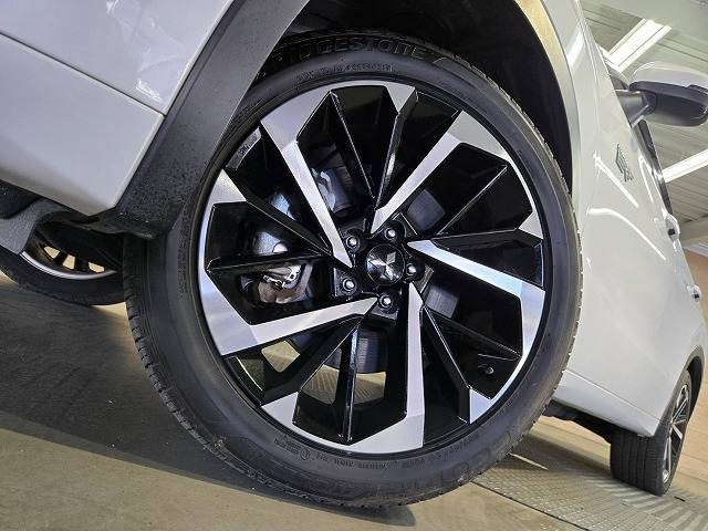 三菱 アウトランダーPHEVの画像13