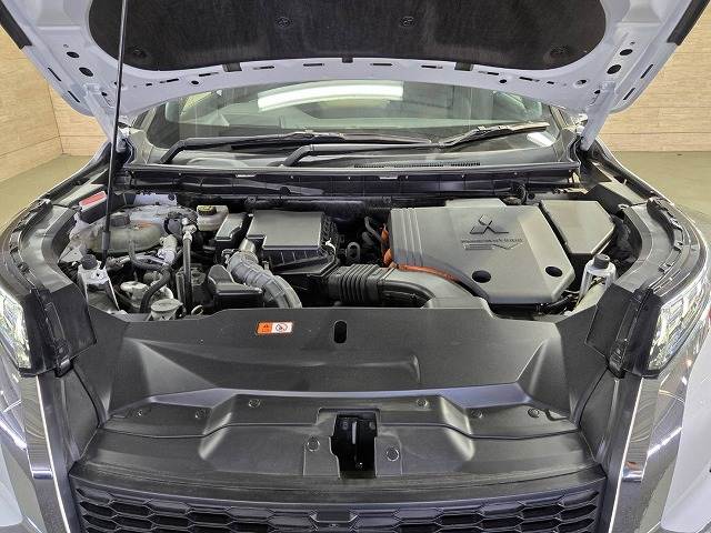 三菱 アウトランダーPHEVの画像14