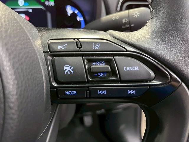 ヤリスクロスHYBRID Z 内装他