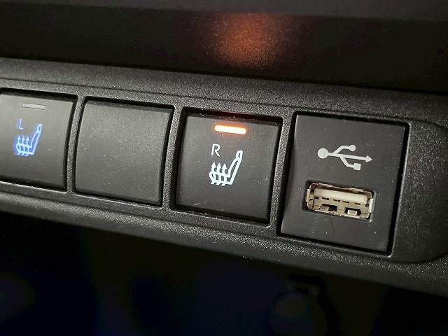 ヤリスクロスHYBRID Z 内装他