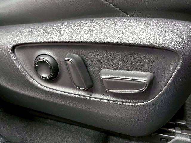 トヨタ ハリアーハイブリッドの画像16