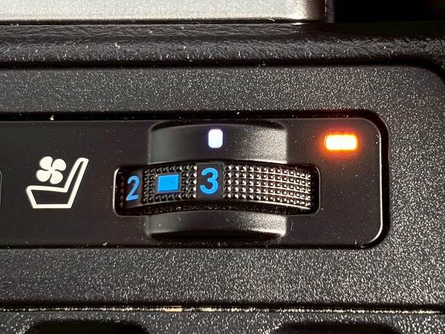 トヨタ ランドクルーザープラドの画像5