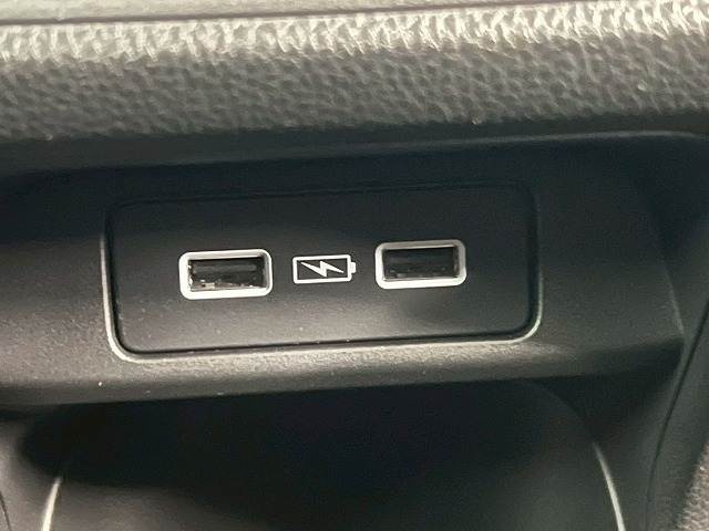 ホンダ ヴェゼルハイブリッドの画像16