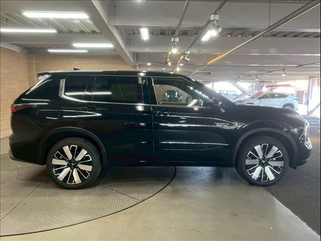 三菱 アウトランダーPHEVの画像18