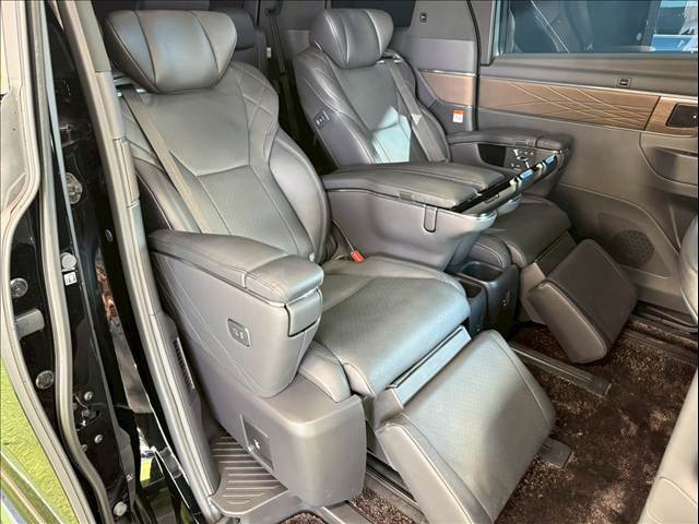 ヴェルファイアハイブリッドExecutive Lounge 内装他