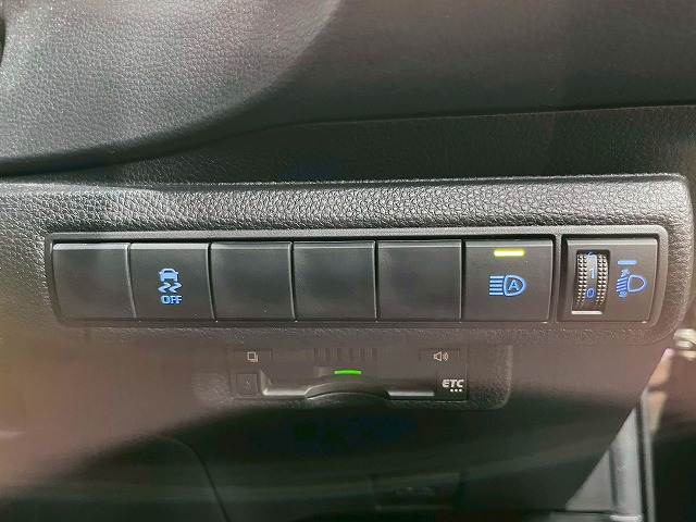 トヨタ カローラスポーツの画像7