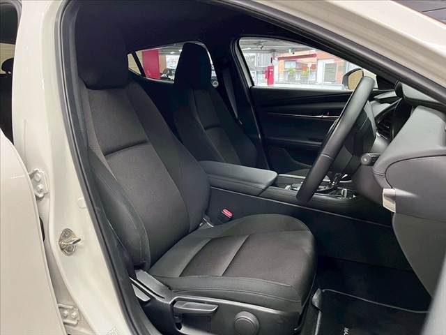 マツダ MAZDA3 FASTBACKの画像9