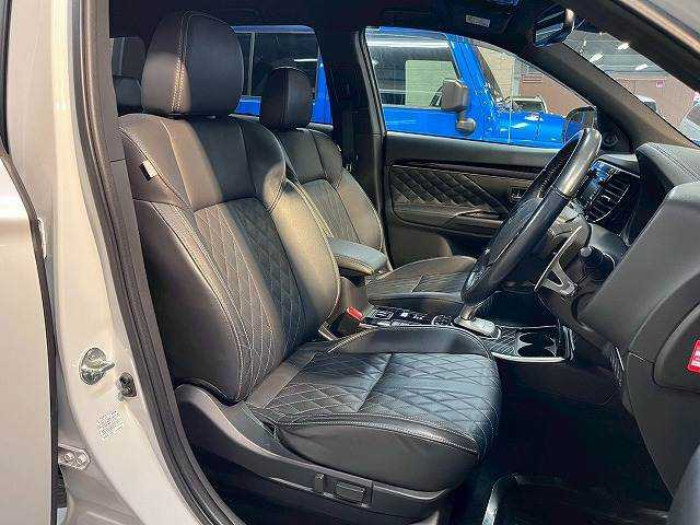 三菱 アウトランダーPHEVの画像9