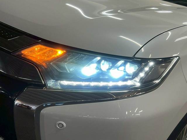 三菱 アウトランダーPHEVの画像11