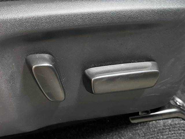 ハイラックスZ“GR SPORT” 内装他