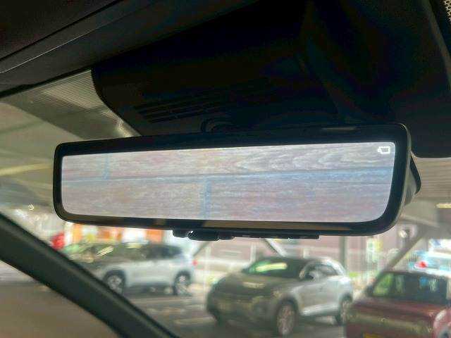 トヨタ ヴェルファイアハイブリッドの画像7