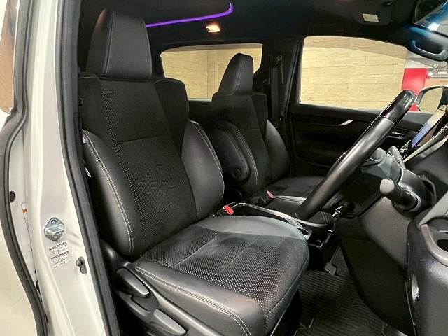 トヨタ ヴェルファイアの画像9