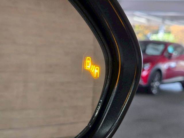 ヤリスクロスHYBRID Z ウルバーノ 内装他