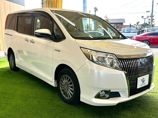 トヨタ エスクァイアハイブリッドの画像14