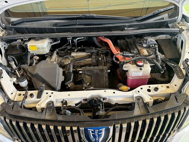 トヨタ エスクァイアハイブリッドの画像18