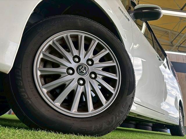 トヨタ エスクァイアハイブリッドの画像20